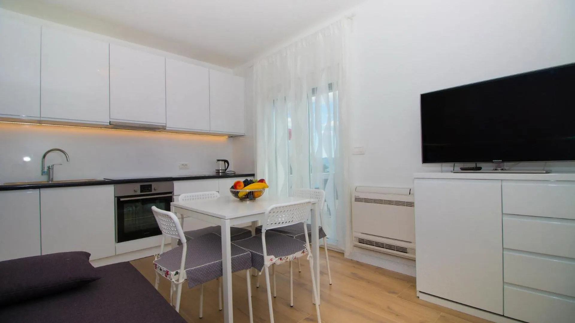 Nikola Apartmani 2 Crikvenica